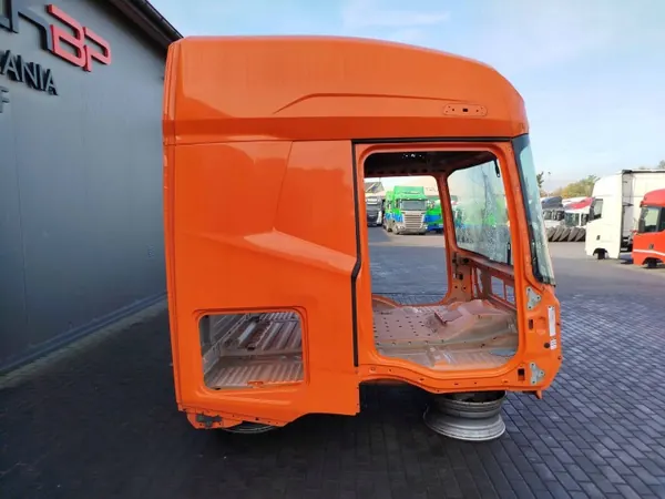 Cabina DAF NGD XG OEM KABINA XG - Estado Usado image 3