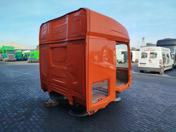Cabina DAF NGD XG OEM KABINA XG - Estado Usado image 4