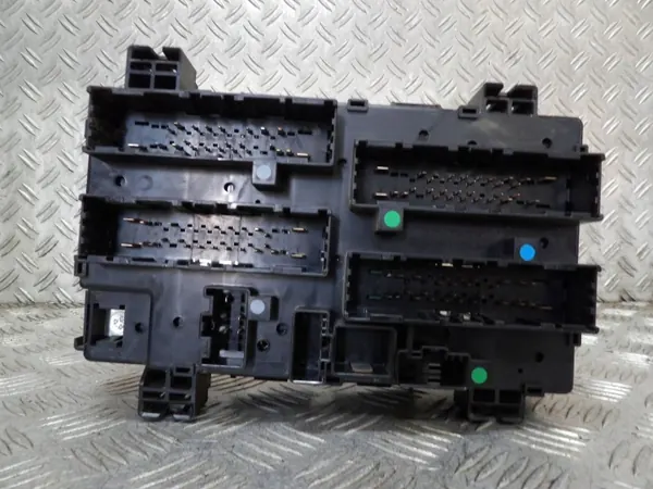 Zekeringkast Jeep Grand Cherokee WK2 OEM P68242818AC image 6