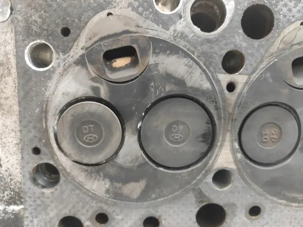 Culasse OEM 2200042A20 pour Kia K2500 image 8