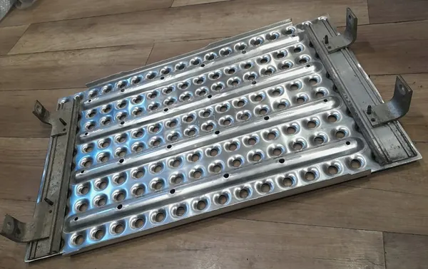 Plateforme de Travail Centrale Volvo FH4 / Renault Gama T OEM 22570310 image 4