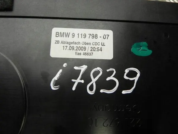 BMW 7 Ohjauspaneelin Hylly 2012 9119798 image 4