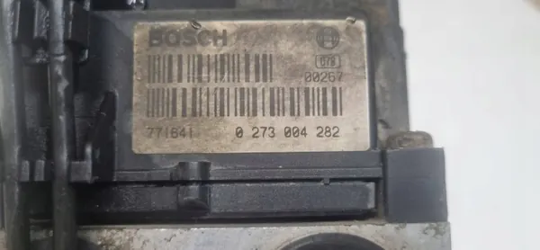 Pompe ABS OEM 0273004282 pour VW Passat B5 1.9 TDI image 3