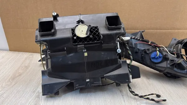 Verwarmingsventilator OEM A9068300098 Sprinter 906 image 3
