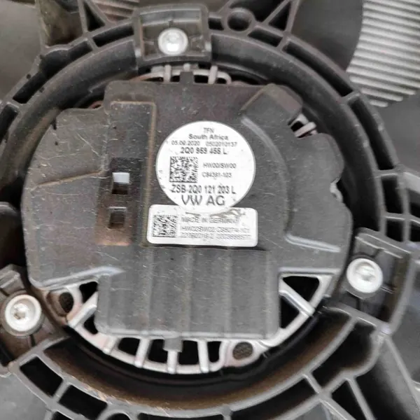 VW jäähdytysosa OEM 2Q0959455L Polo AW1/BZ1/AE1 image 9