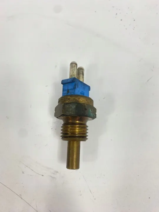Kühlmitteltemperatursensor BTT 500.01 MAHLE Mercedes W124 image 4