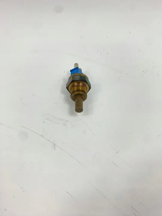 Kühlmitteltemperatursensor BTT 500.01 MAHLE Mercedes W124 image 5