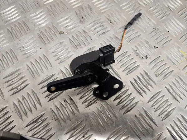 Jaguar XK XKR Strålkastarnivåsensor OEM 6PM008161-43 image 4