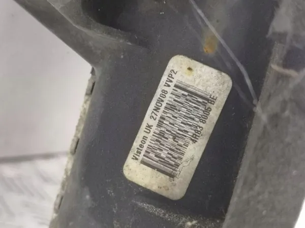 Radiateur d'eau Jaguar XF 2.7 OEM 4R838005BE image 4