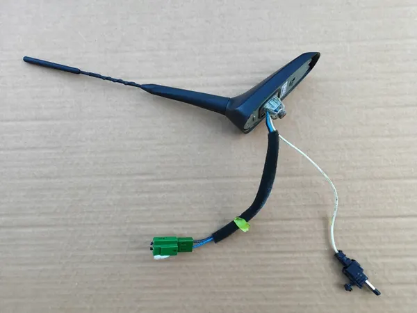 Opel Mokka dakantenne OEM 95127907 - Gebruikt image 2