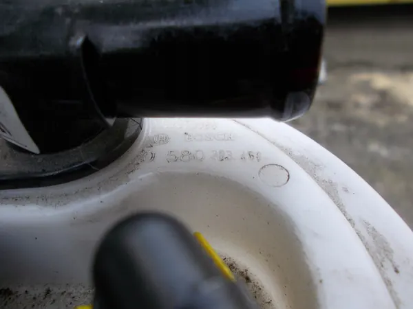 Polttoainepumppu BOXER JUMPER DUCATO 2.2 HDI OEM 1398859080 image 2