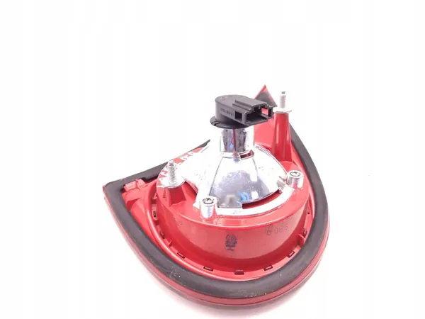 VW Golf Bakluckelampa Höger 2008 Hatchback image 4