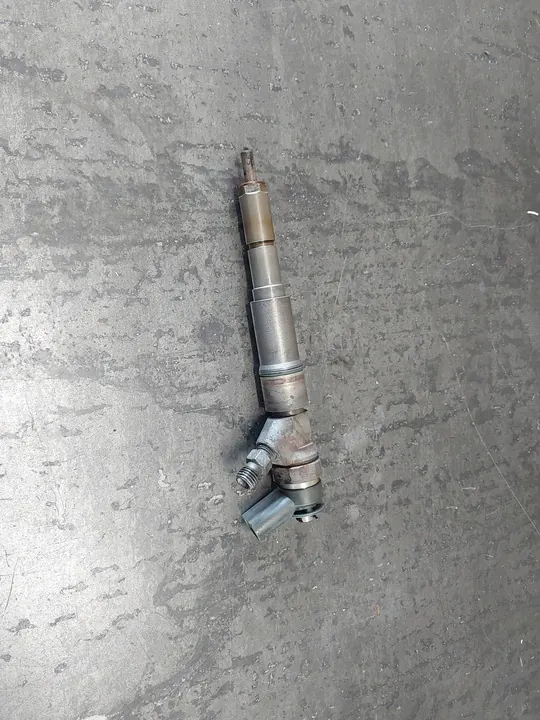 Inyector BMW OE 7788609 image 3