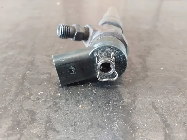 Inyector BMW OE 7788609 image 6