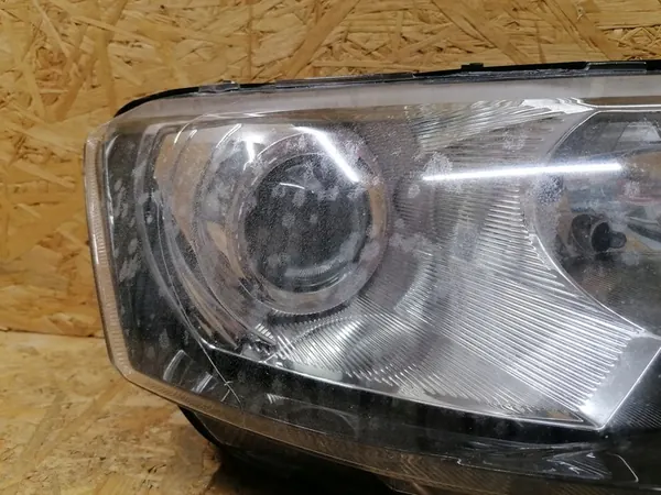 Farol Direito Skoda Rapid 5J Xenon 2012-2017 OEM image 2