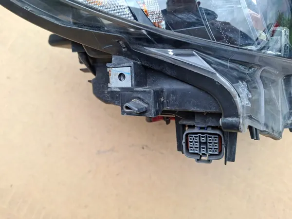 Mazda 6 III GJ Lift Full LED Faro derecho OEM image 5