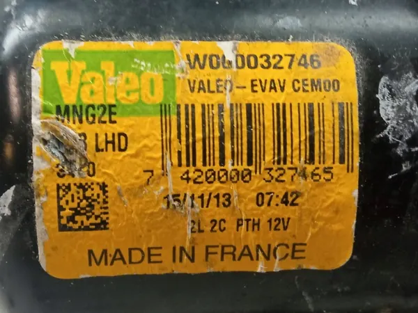 Etupyyhkijän mekanismi Renault Clio IV (2012-2019) OEM 28800452R image 2