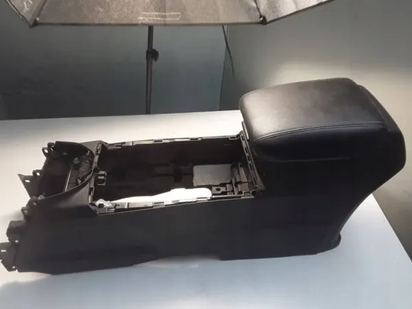 Accoudoir console Honda CR-V OEM 32104T1EE303 image 2