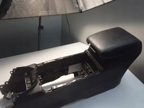 Accoudoir console Honda CR-V OEM 32104T1EE303 image 5