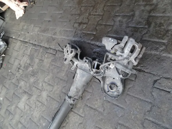 Taka-akselipalkki OEM 1642991780 Citroen C4 III e-C4 image 3