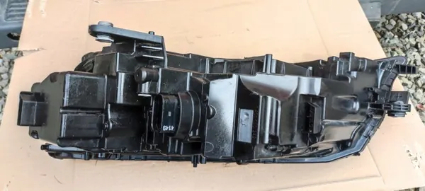 Farol dianteiro SKODA OCTAVIA III LED image 10