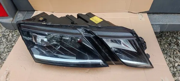 Farol dianteiro SKODA OCTAVIA III LED image 3