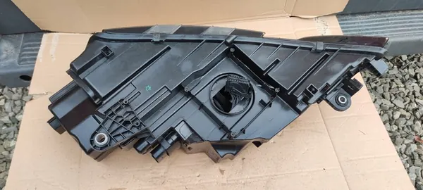 Farol dianteiro SKODA OCTAVIA III LED image 9