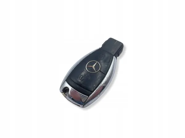 Llave Mercedes OEM UHP2262 - 2 Botones Plata Usada image 5