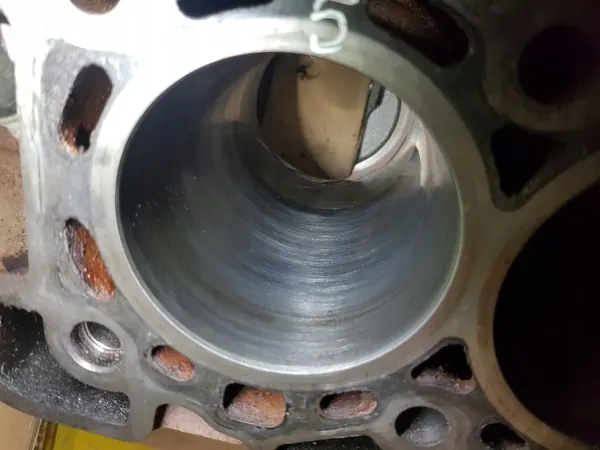 Bloc moteur OEM mercedes413 pour 2.7 D V6 image 10