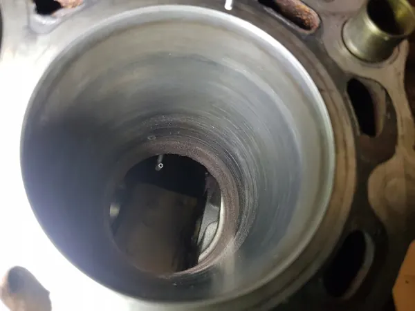 Bloc moteur OEM mercedes413 pour 2.7 D V6 image 3