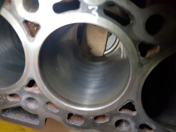 Bloc moteur OEM mercedes413 pour 2.7 D V6 image 6
