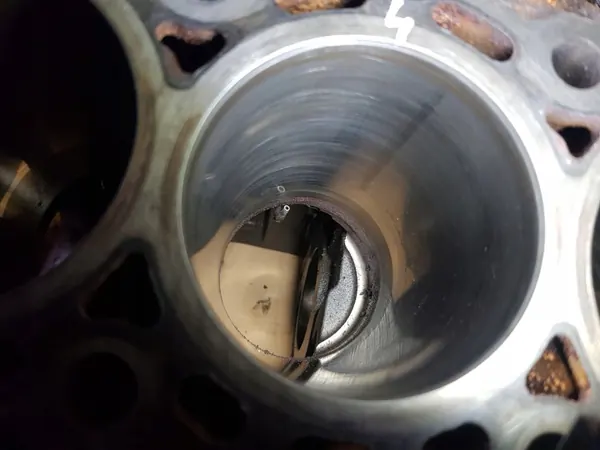 Bloc moteur OEM mercedes413 pour 2.7 D V6 image 9