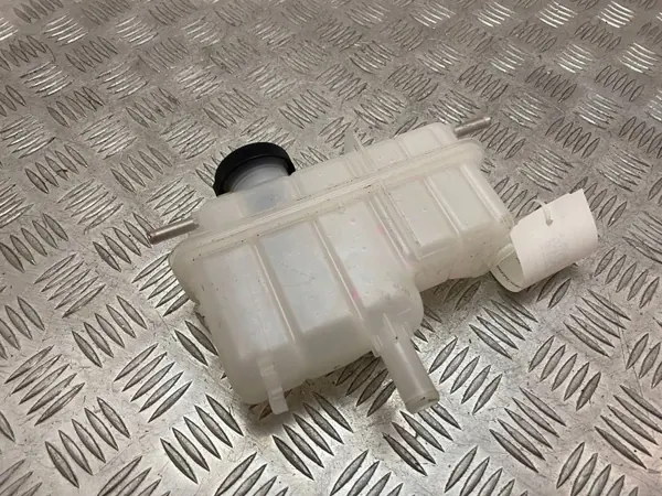 Kühlmittelbehälter Lexus RX 450H 2021 OEM UTO25399 image 2