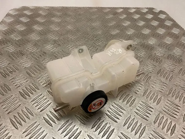 Kühlmittelbehälter Lexus RX 450H 2021 OEM UTO25399 image 3