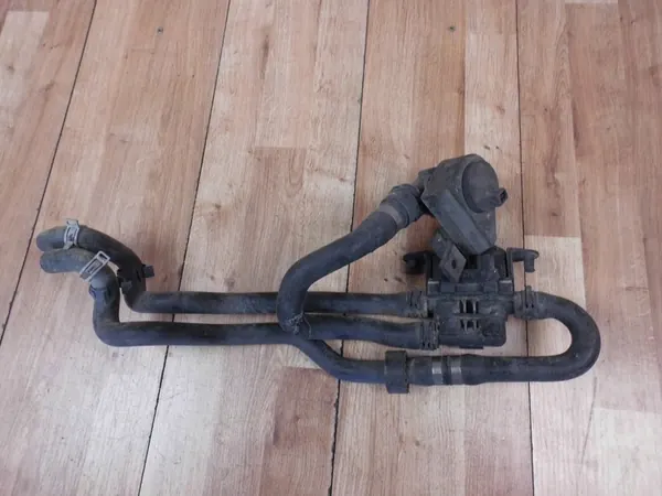 BMW E60 X5 E53 E64 Vesilämmitysventtiili 64126927915 image 2