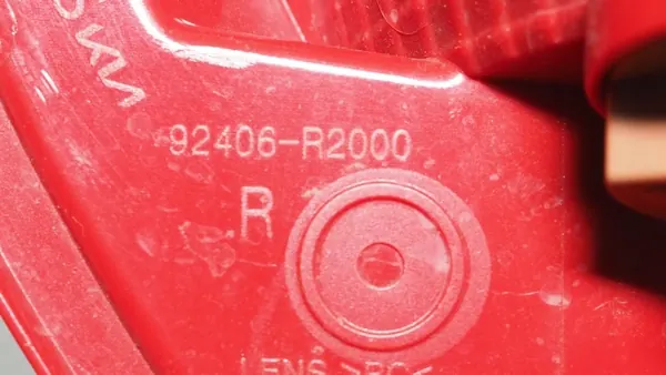 OEM 92406-R2000 Kia Sportage V takaoikea sumuvalo image 4
