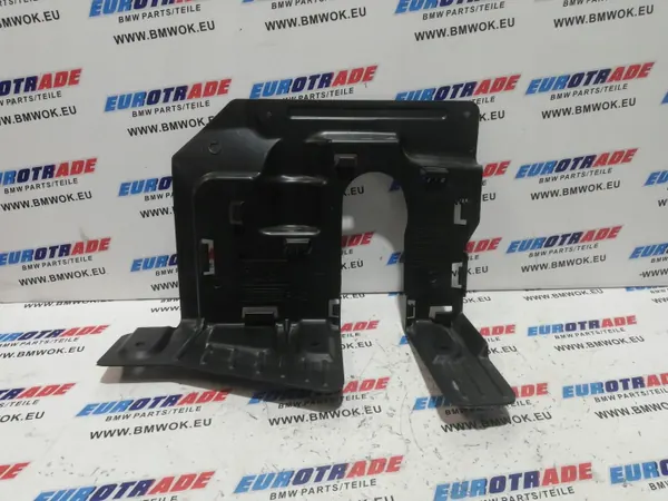 BMW OEM 7424917 Couvercle Moteur Gauche G05 G06 G07 image 2