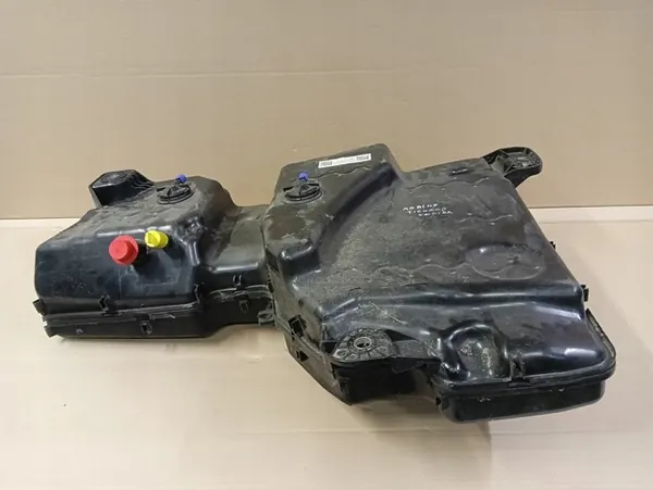Tanque AdBlue OEM 5QF131877N para VW Tiguan II, Skoda Kodiaq image 2