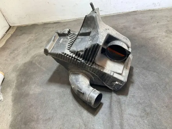Luftfilterhus OEM 8200366696 för Nissan NV200 image 2