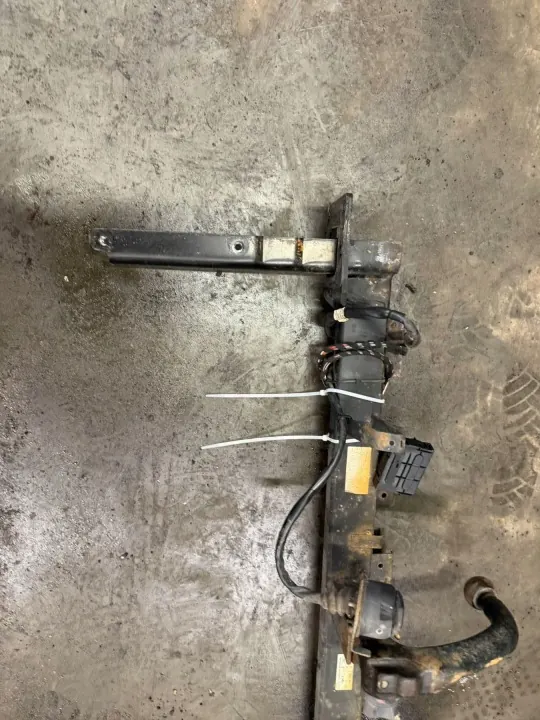 Kit d'attelage remorque Opel Astra H OEM 9163088 image 9