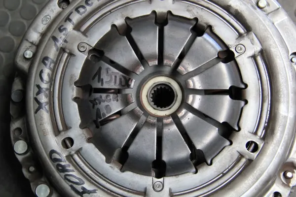 Kytkinkittiö vaihteistolla OEM Ford 1.5 TDCI image 5