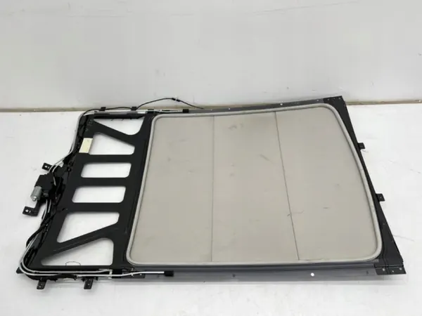 Persiana Techo Nissan OE OEM MMAUTKO17490 - Usado image 2