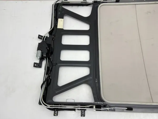 Persiana Techo Nissan OE OEM MMAUTKO17490 - Usado image 5