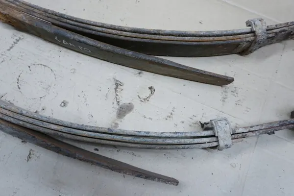 Opel Campo Hintere Blattfedern OEM 00000019 image 9