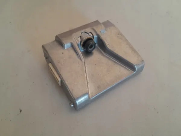 Câmera de assistência de faixa Hyundai OEM 95895-D3800 - Usada image 2