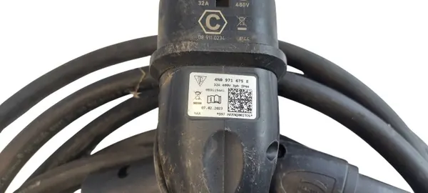 Audi Laddningskabel OEM 4N0971675E - Begagnad image 5
