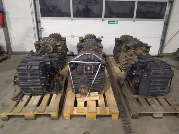 Utväxlingslåda OEM A0002800300 för Mercedes Actros 8x8 image 2