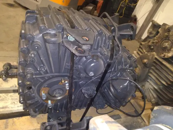 Utväxlingslåda OEM A0002800300 för Mercedes Actros 8x8 image 3