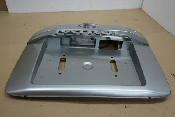 Nissan PATROL GU4 Armaturenbrett-Leuchtenblende - OEM Teil image 6
