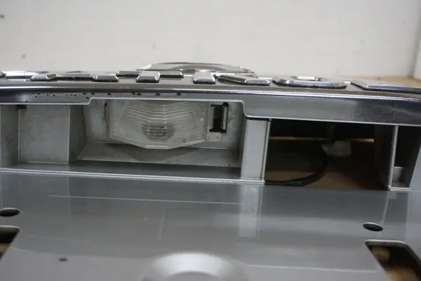 Nissan PATROL GU4 Armaturenbrett-Leuchtenblende - OEM Teil image 7